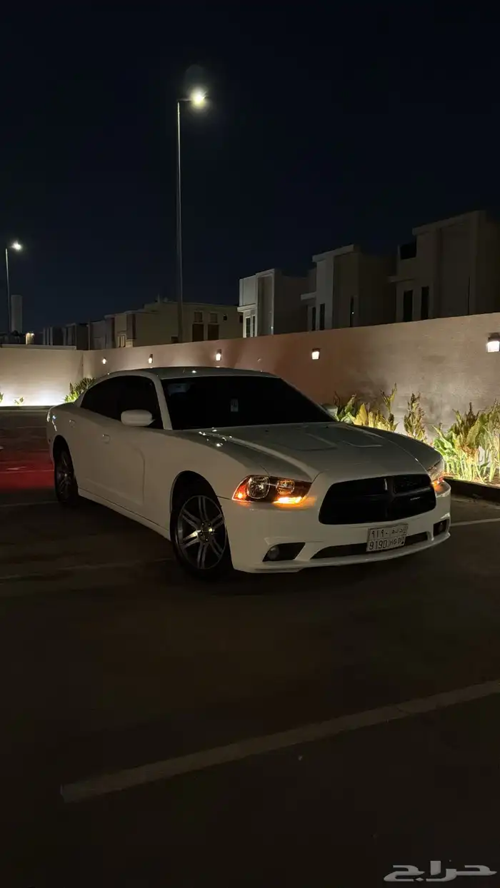دوج تشارجر 2013 8