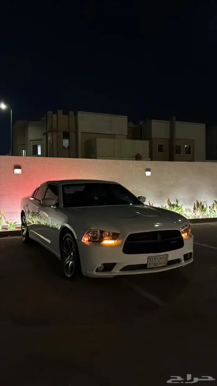 دوج تشارجر 2013 5