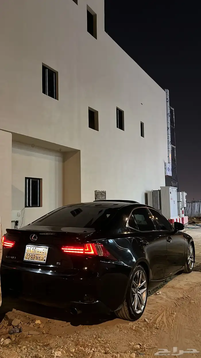 لكزس is350f 2014 5