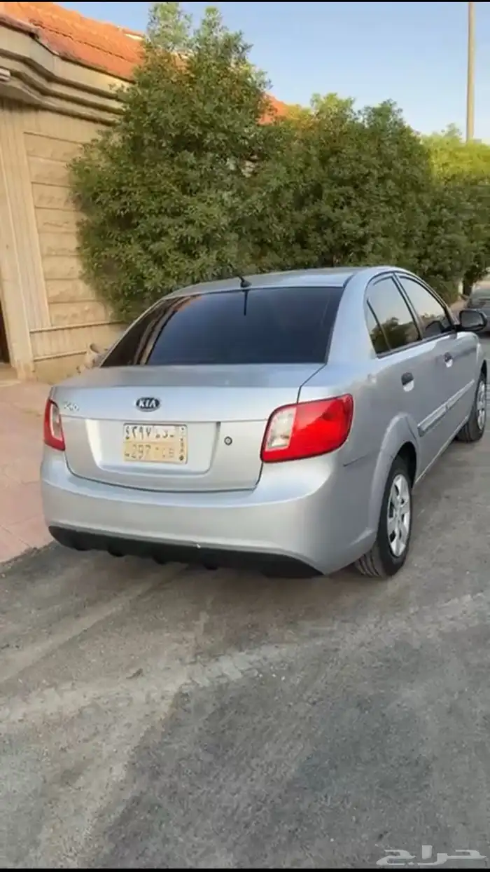 كيا ريو نظيفه جدآ على الشرط 1