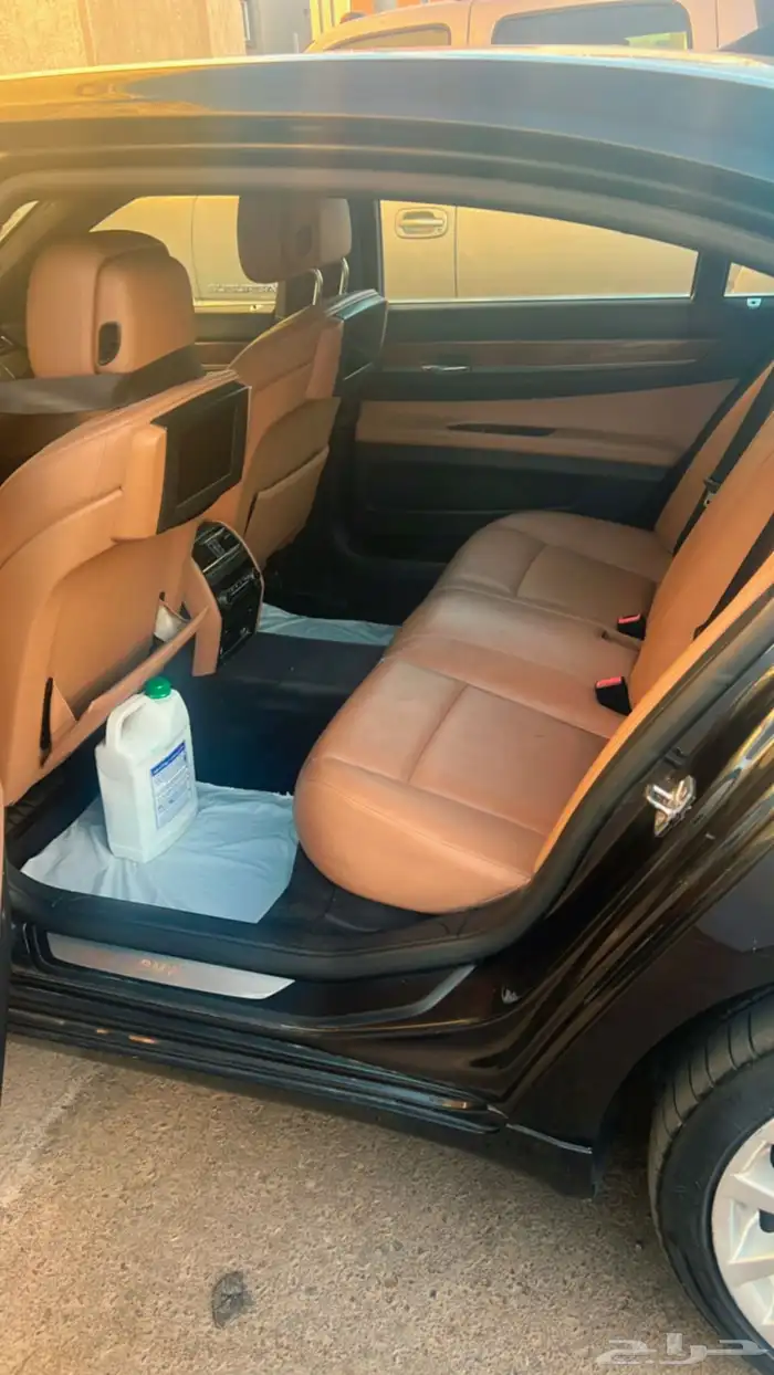 سيارة نوع (BMW)بي ام دبليو موديل 2011 فئة 730 6