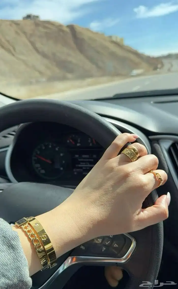 مدربة 0