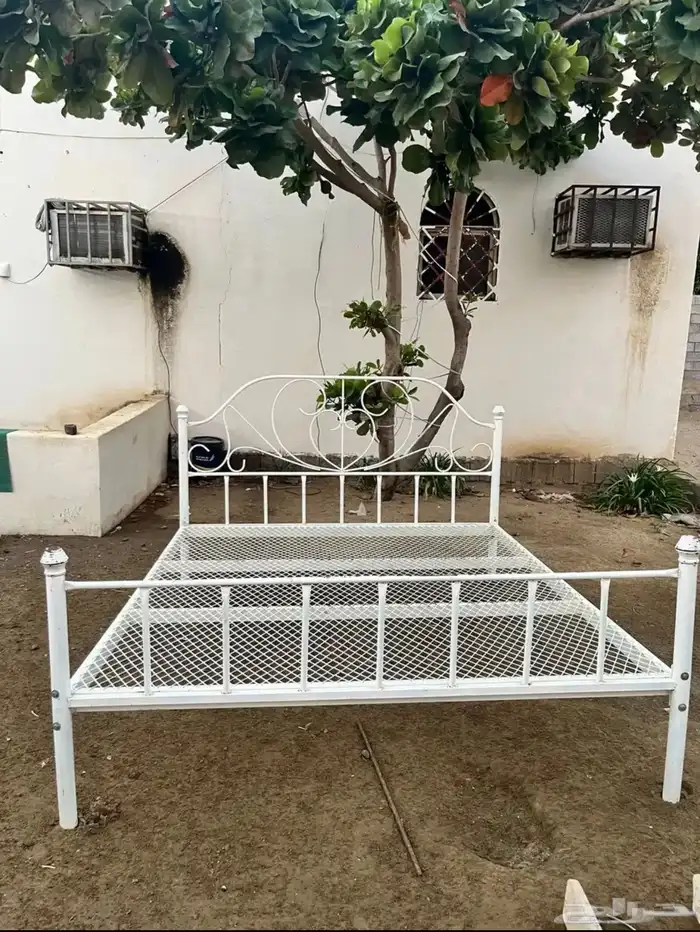 سرير نفرين 1