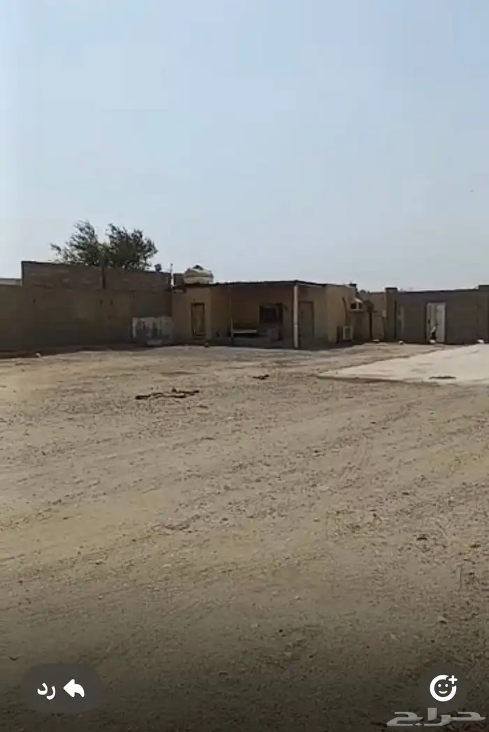 حوش1650 م للايجار الخمرة 11