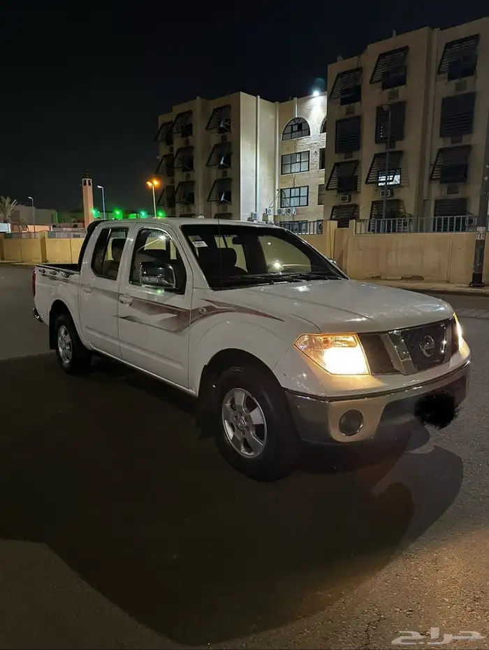 نيسان نافارا 2015 1
