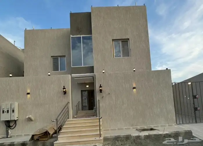 فيلا دورين بناء شخصي وموقع مميز على 3 شوارع 0