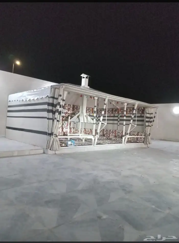 بيت شعر ملكي 1