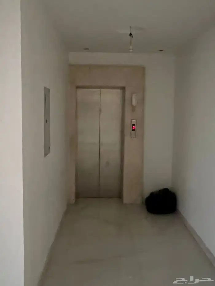 فيلا للبيع بحي الياقوت 8