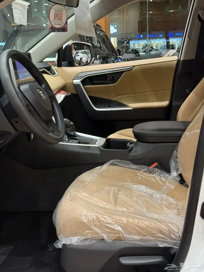 تويوتا رافور LE دبل 3