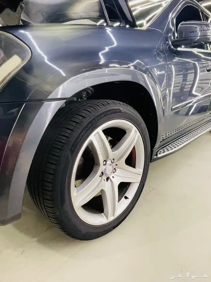 Mercedes Benz GL 450. AMG 11