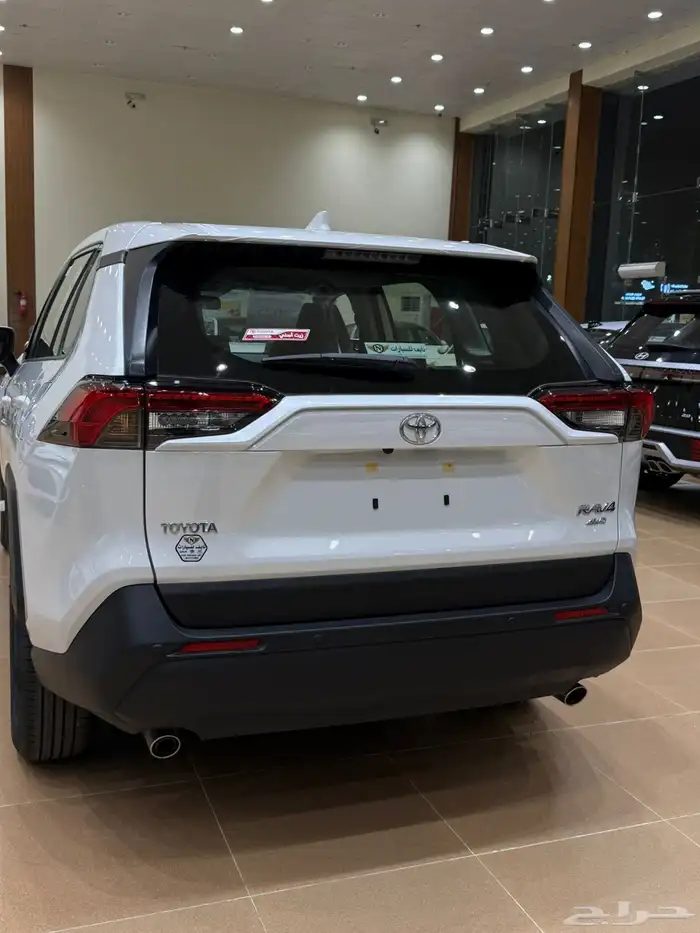 تويوتا رافور LE دبل 6