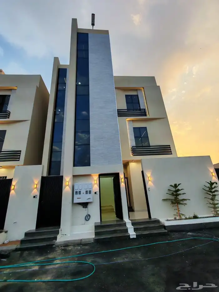 للبيع شقق ارضي و علوي مع سطح بمداخل مستقلة تماما من600 الف 1