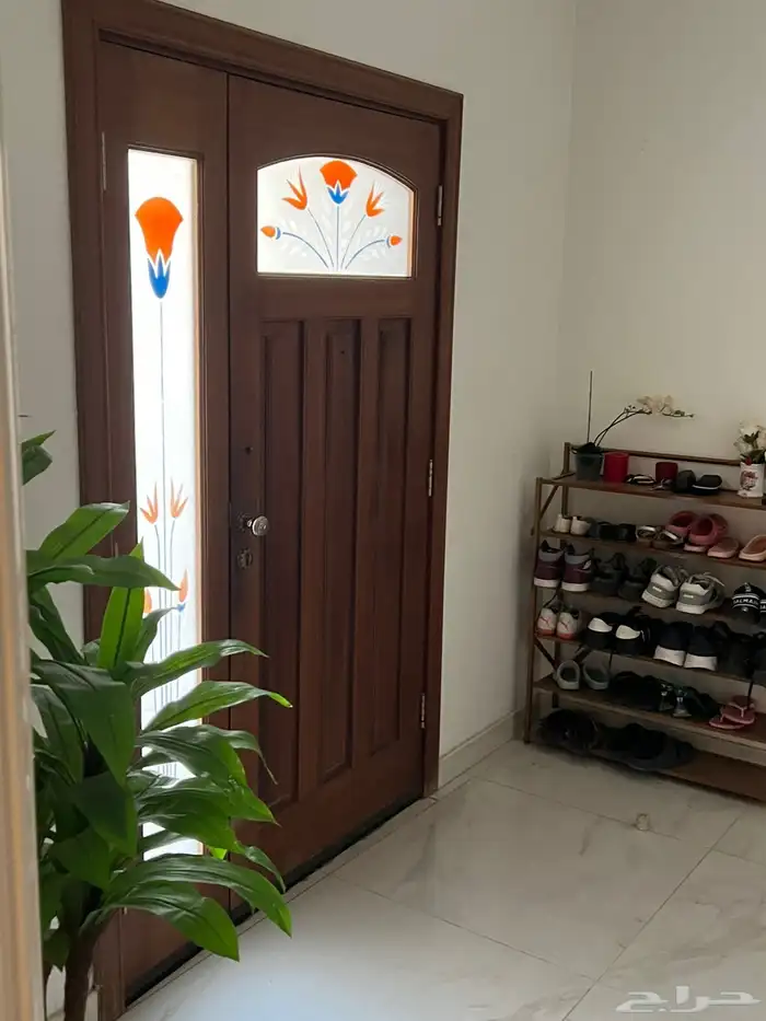فيلا للبيع بحي الياقوت 10