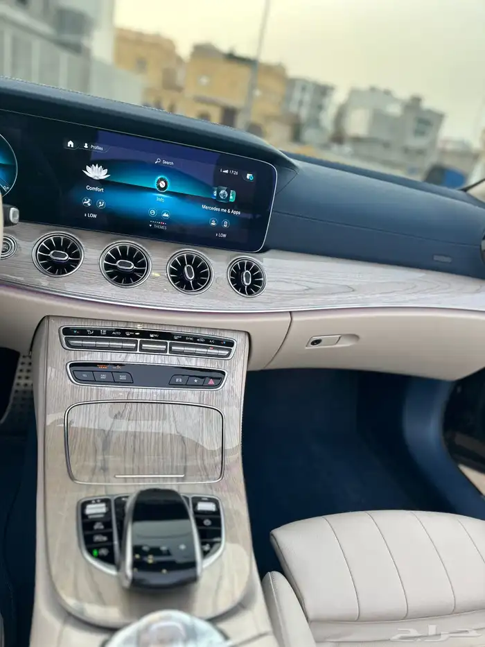 للبيع مرسيدس E300 AMG كشف موديل2023 4