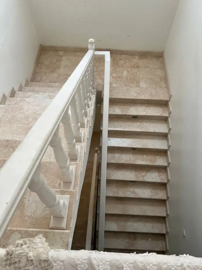 فيلا للبيع بحي الياقوت 1