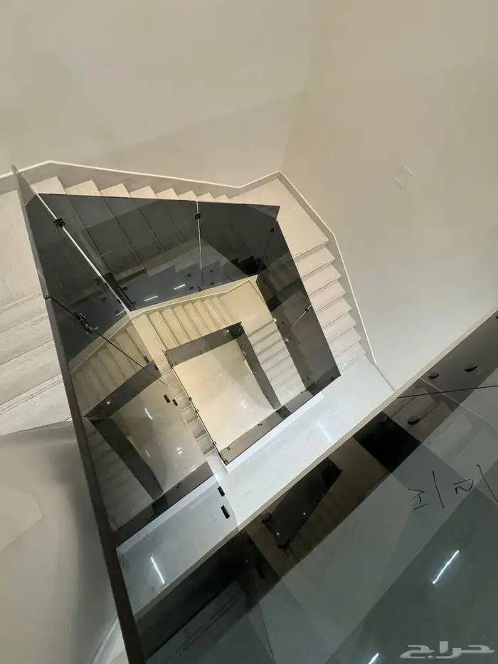 فلة مساحة 225 م حي المهدية 11