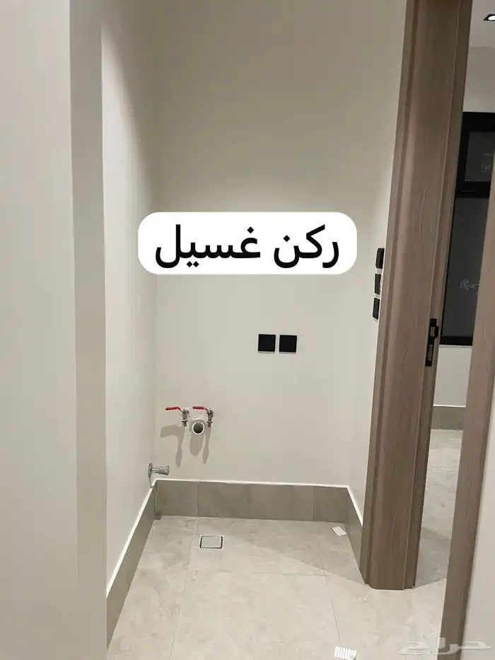 شقة للايجار بسعر مناسب وقريبه من البحر 10