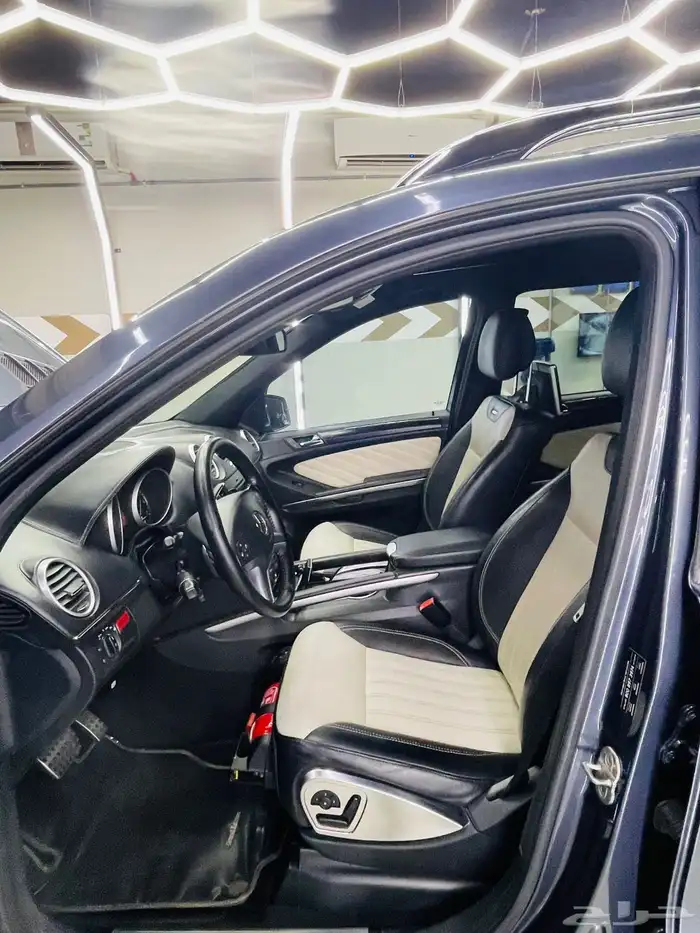 Mercedes Benz GL 450. AMG 8