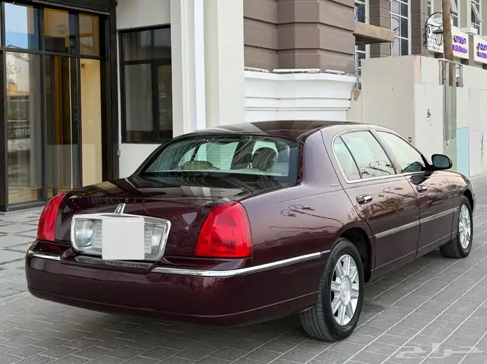 لينكون تاون كار 2009 3