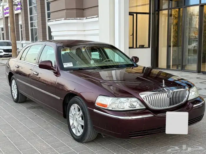 لينكون تاون كار 2009 0