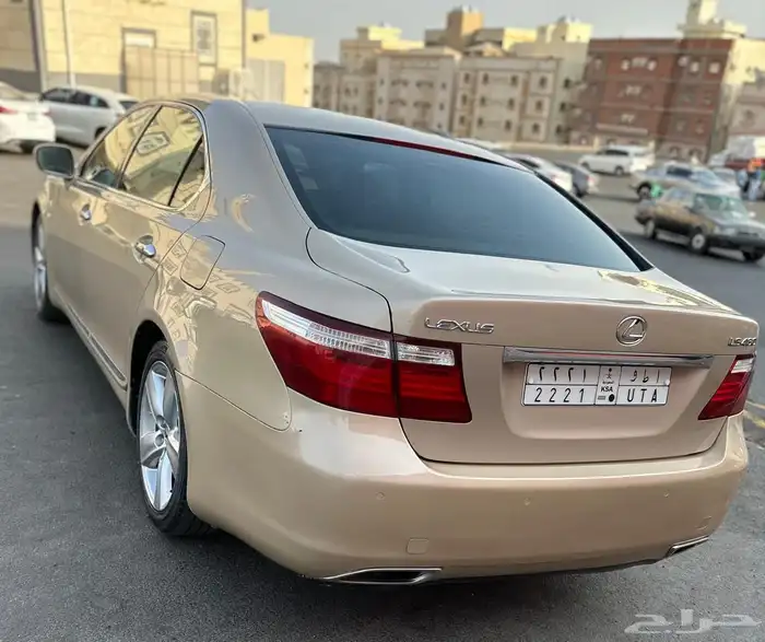 لكزس 460L سعودي موديل 2009 فل كامل 10