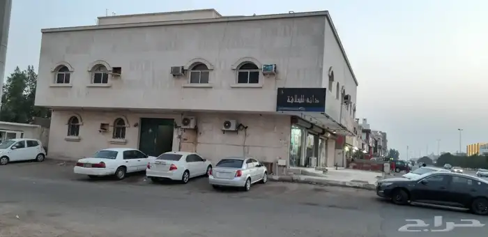 شقه شمال جدة في الرحيلي مخطط طيبه  الثانية يوجد شقة أخرى غرف 0