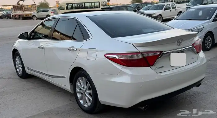 تويوتا كامري GLX بنزين 2017 16