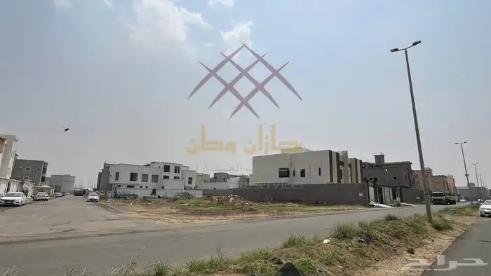 قطعة رقم 556 في مخطط 105 حي محلية الواقع بمدينة جيزان 0