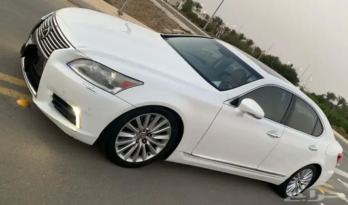 لكزاس سيدان 2015 0