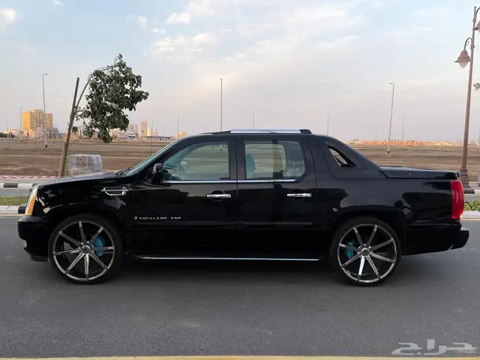 كاديلاك اسكاليد 8