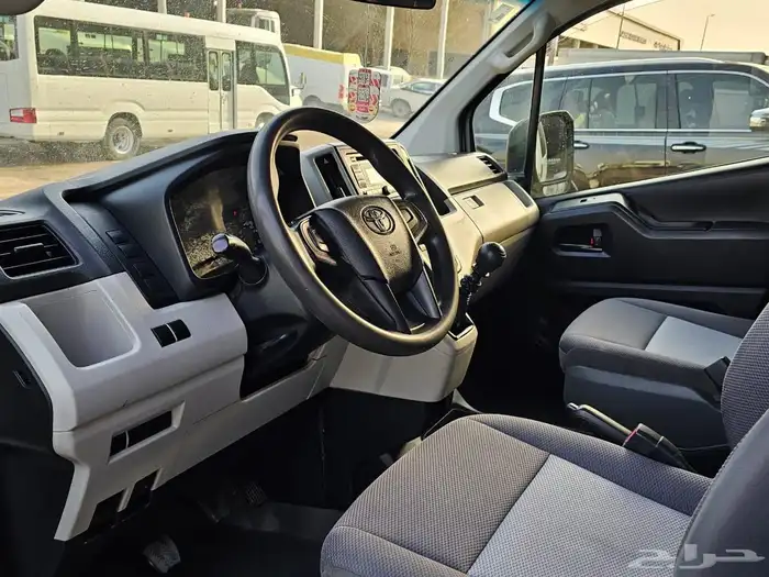 تويوتا هايس 2020 ( بنزين 6 سلندر- قير عادي - 13 راكب ) 9