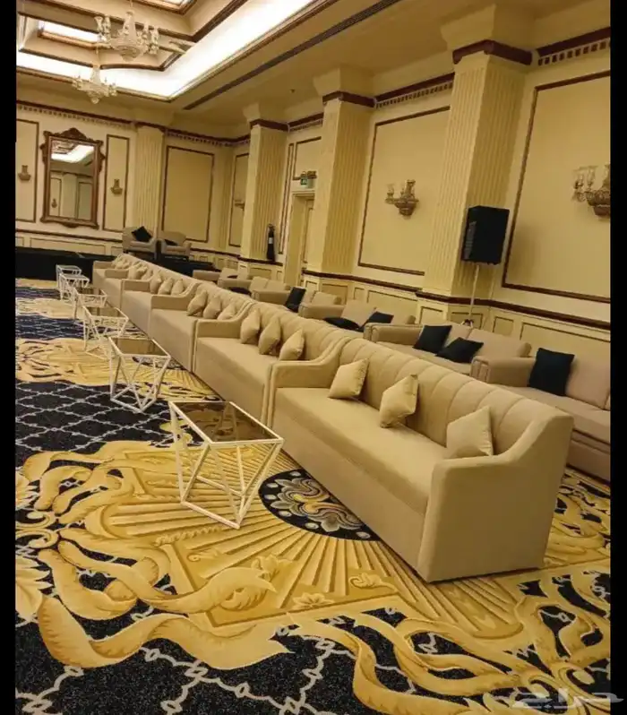 تاجير كنب في اي بي 15