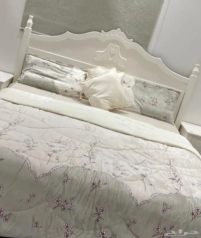 سرير نفرين خشب 0