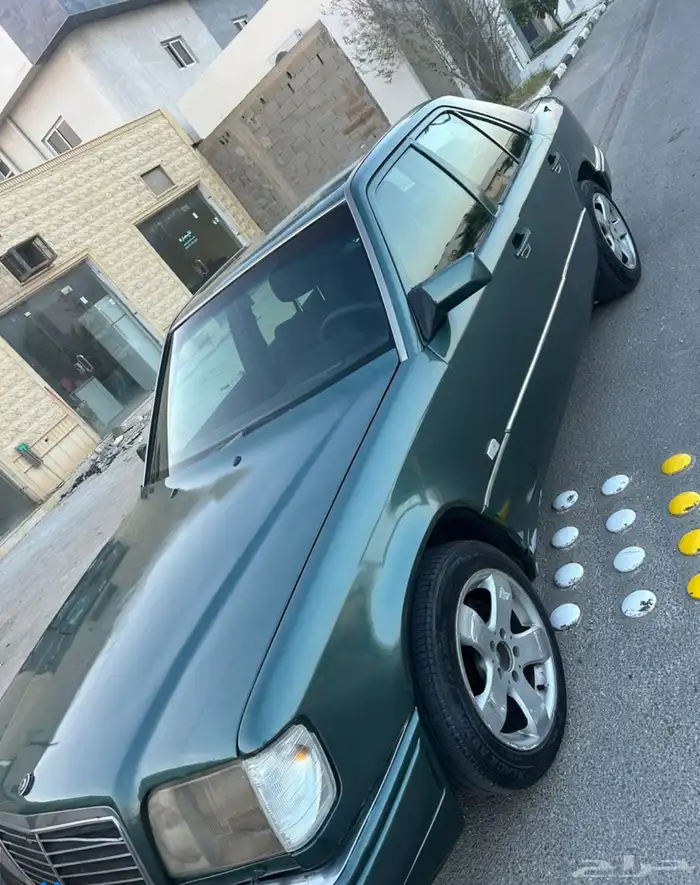 للبيع مرسدس 94 حجم 220 اربع سلندر. مكينه قير جيد 5