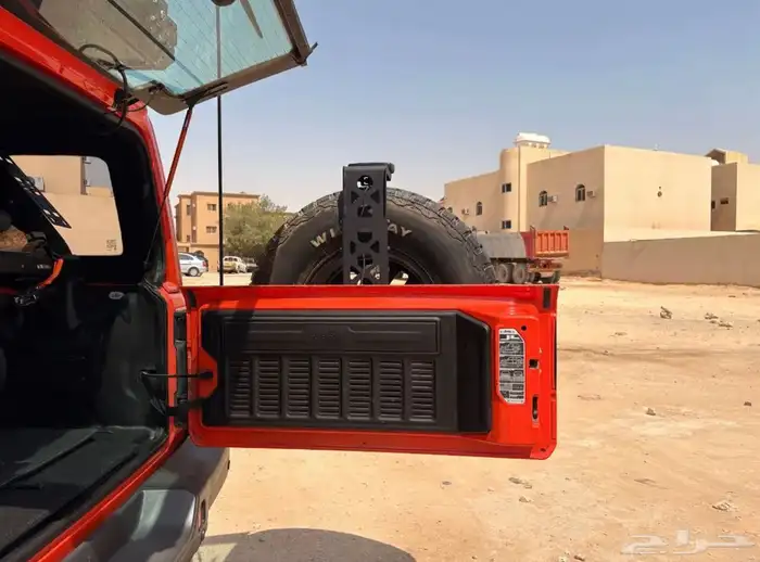 تصميم مميز Jeep Wrangler JLU Sahara 25