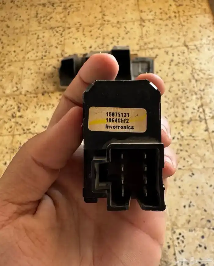 جمس 2001 صدام امامي وخلفي ودرج وزر فتح الداريش كلها وكالة 10