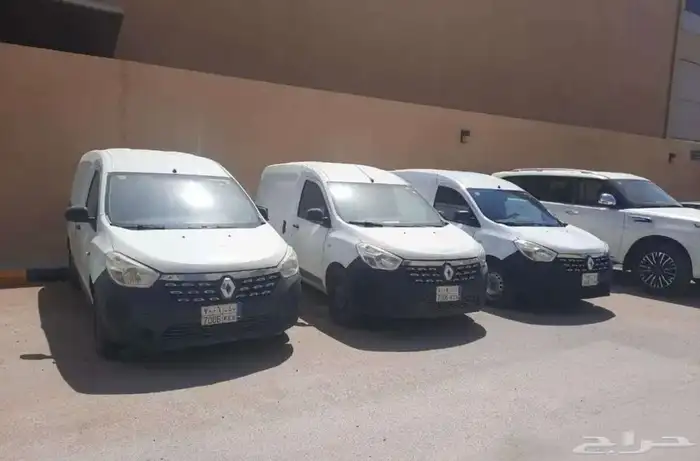 البيع عدد 4 فان بضائع نوع رينو دوكر 2019 0