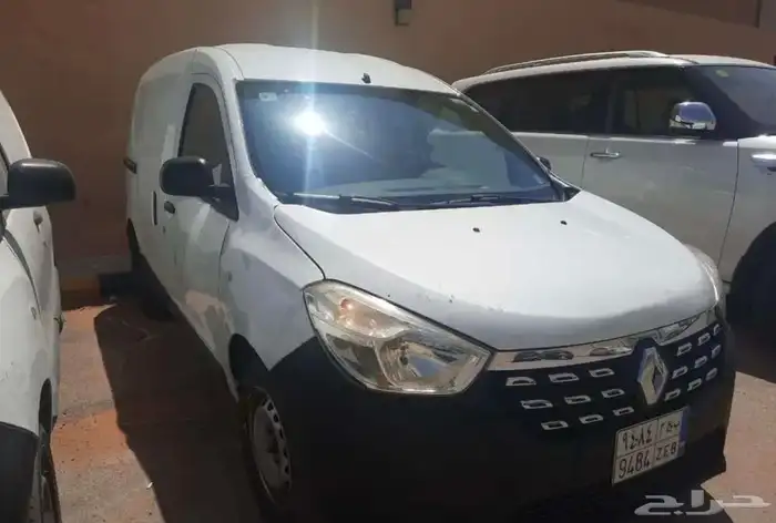 البيع عدد 4 فان بضائع نوع رينو دوكر 2019 8