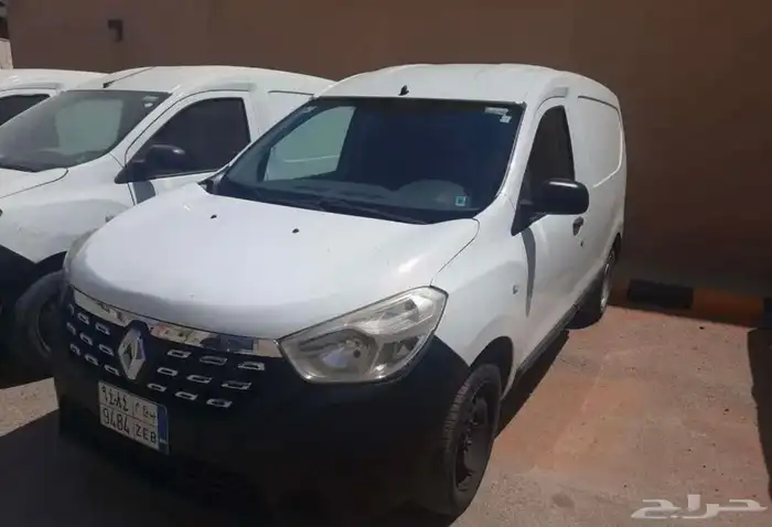 البيع عدد 4 فان بضائع نوع رينو دوكر 2019 2