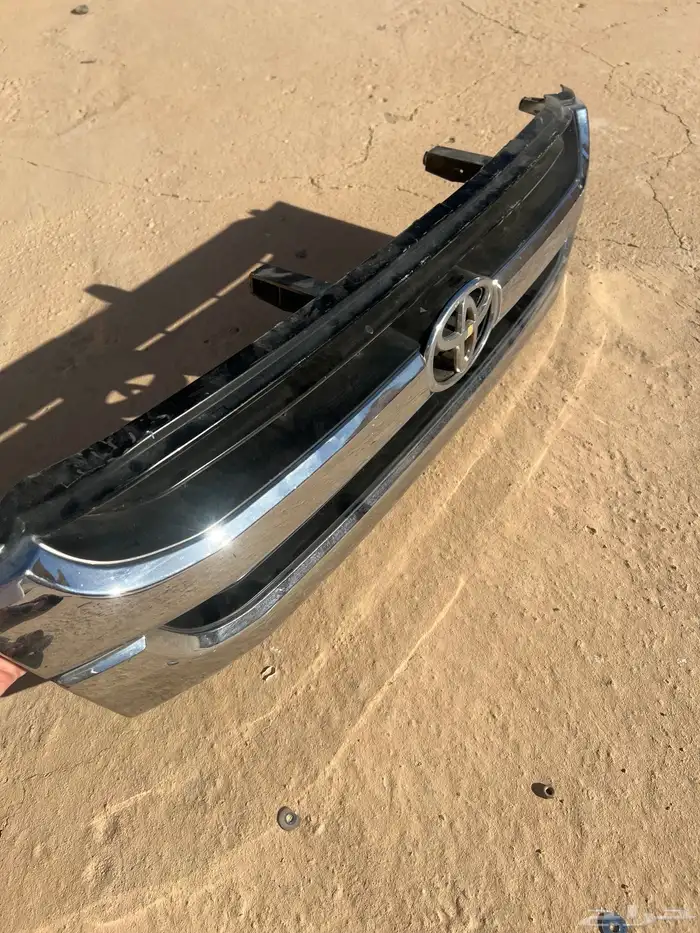 واجهه هايلوكس كبوت صدام شبك انوار 2005 3