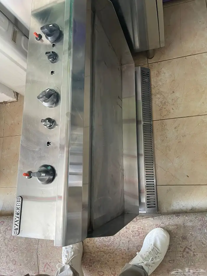 أغراض مطعم للبيع 13