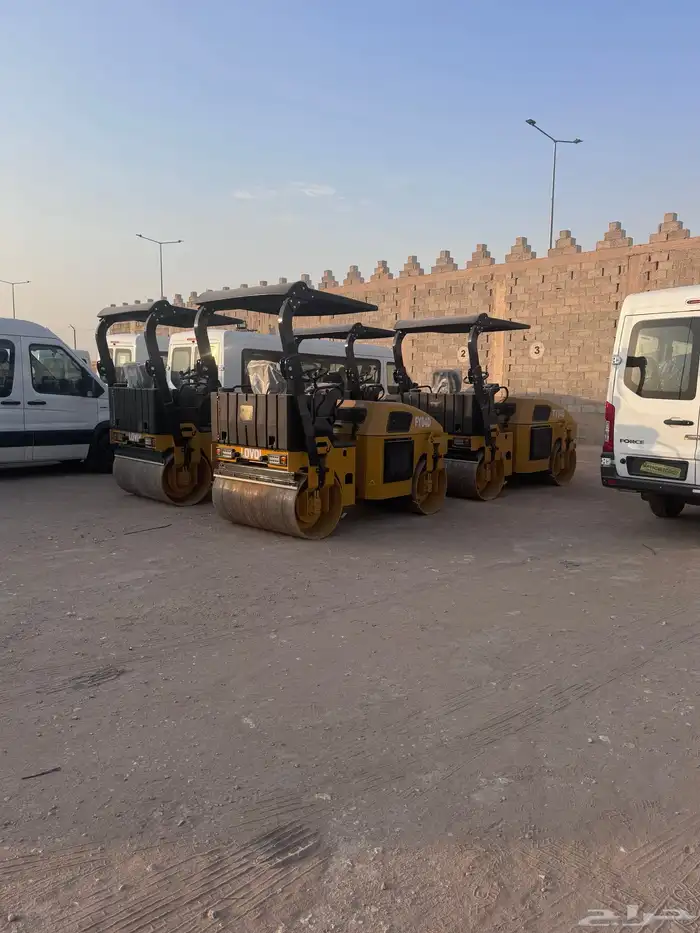 بوكلين شويل شاحنات فاو مولدات رافعات شوكيه 1