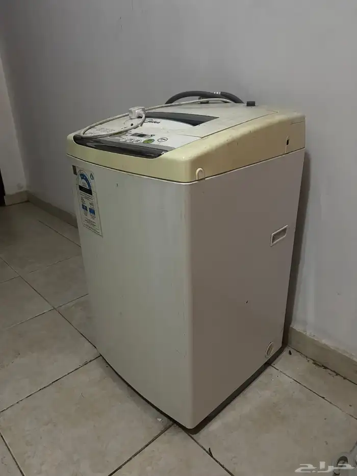 غسالة جيدة مع توصيلاتها 0
