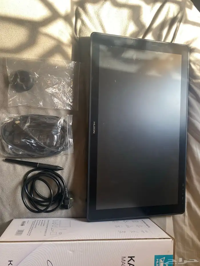 HUION KAMVAS 22 Plus 1