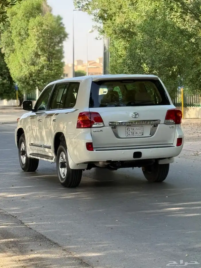 لاندكروزر باسم المستخدم الأول 9
