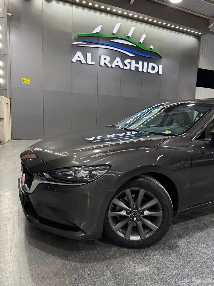 مازدا زوم 6 2022 بني معدني لدى معرض(عبيد الرشيدي) 3