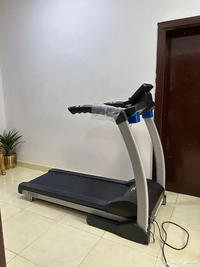 جهاز سير كهربائي حجم كبير نضيف للبيع 10