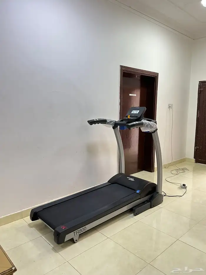 جهاز سير كهربائي حجم كبير نضيف للبيع 0