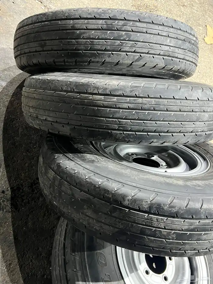 جنوط شنبر وكاله مع كفرات دنلوب مقاس 16 جيب شاص 23