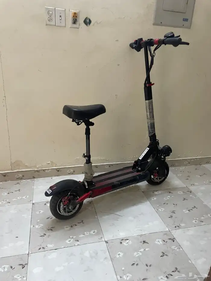 سكوتر للبيع علي السوم 2